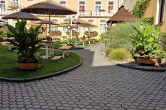 vinarna Royal_zahrada2024